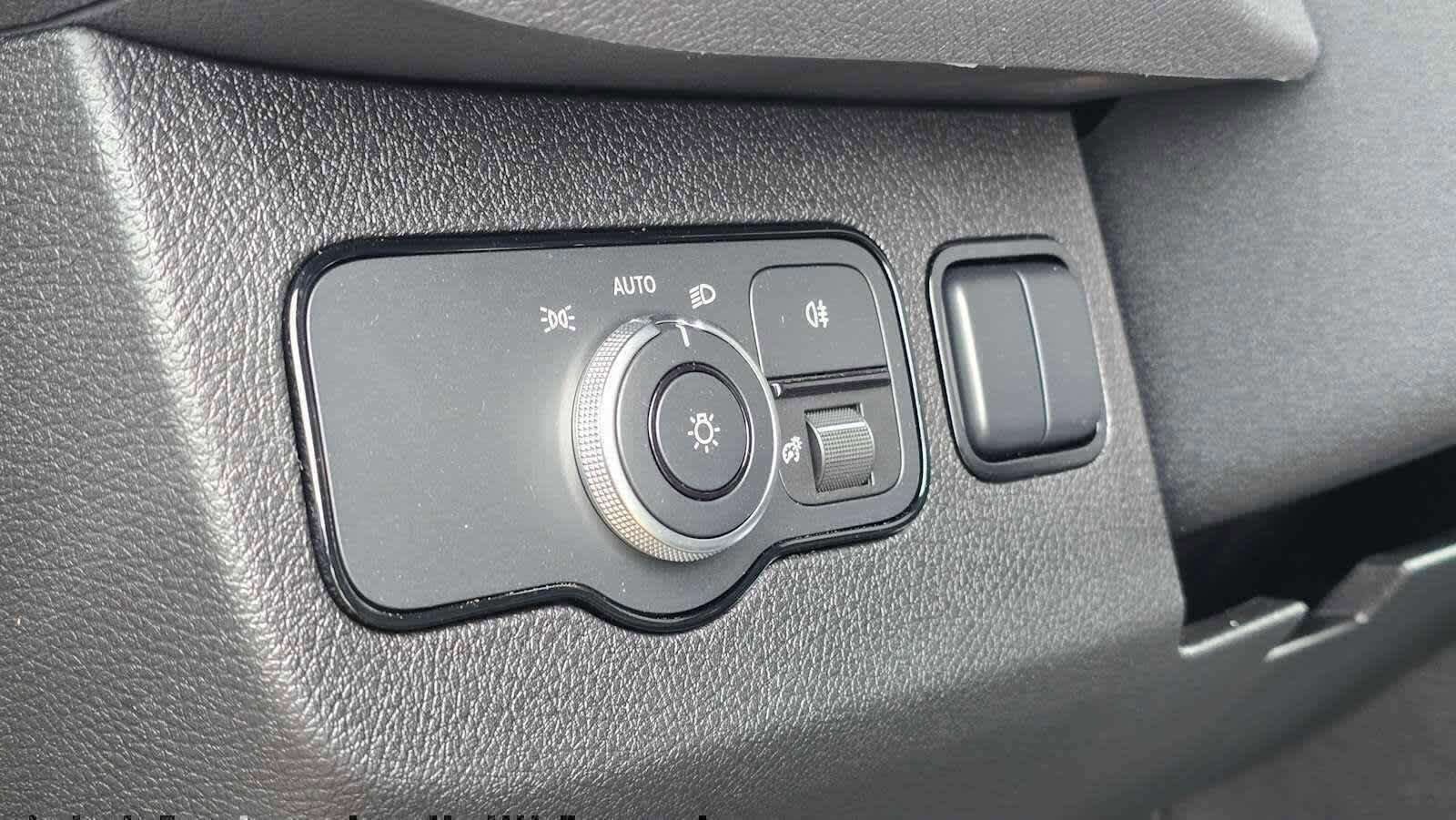 Used 2024 Mercedes-Benz Sprinter 4500 image 27