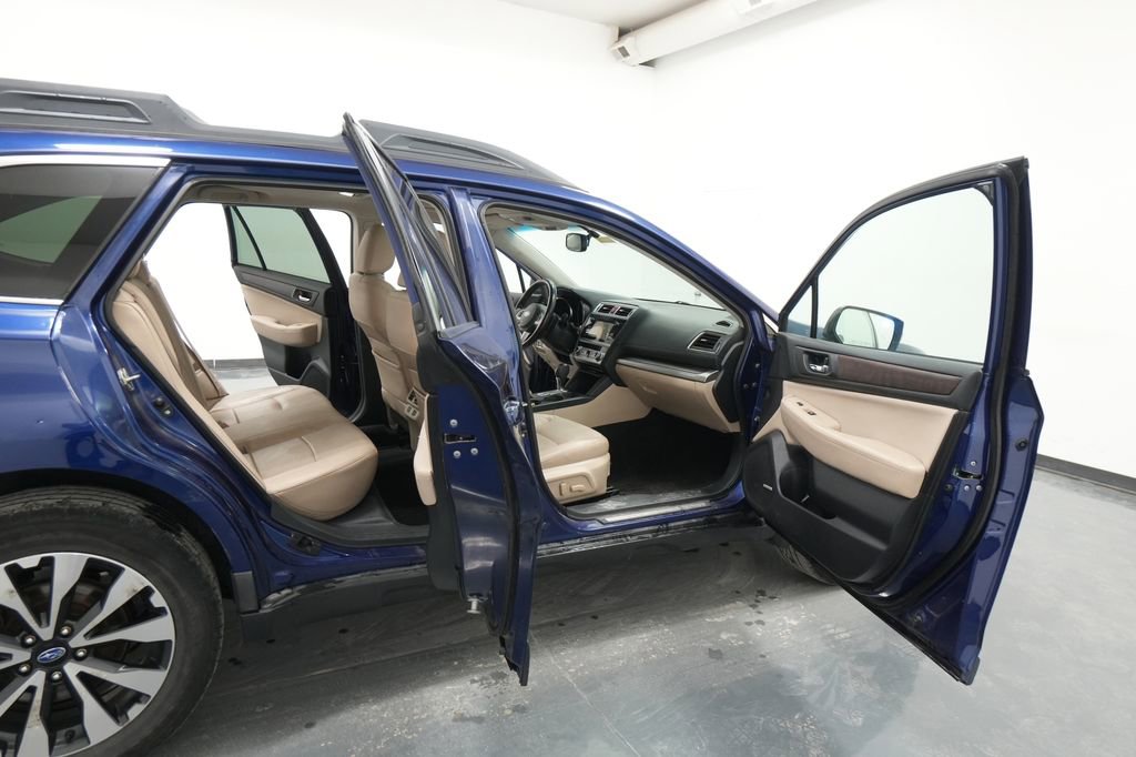 Used 2015 Subaru Outback 2.5i Limited AWD/4WD image 29