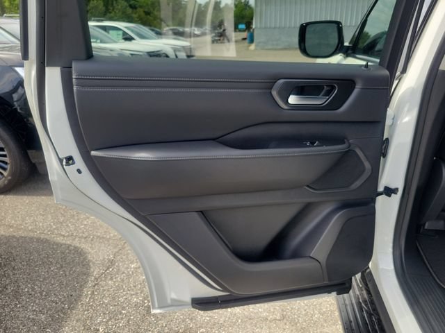 New 2026 Nissan Armada SV AWD/4WD image 12