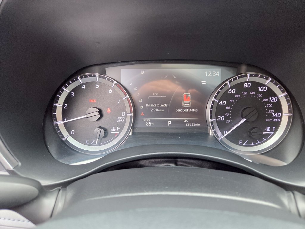 Used 2023 Toyota Highlander XLE FWD image 23