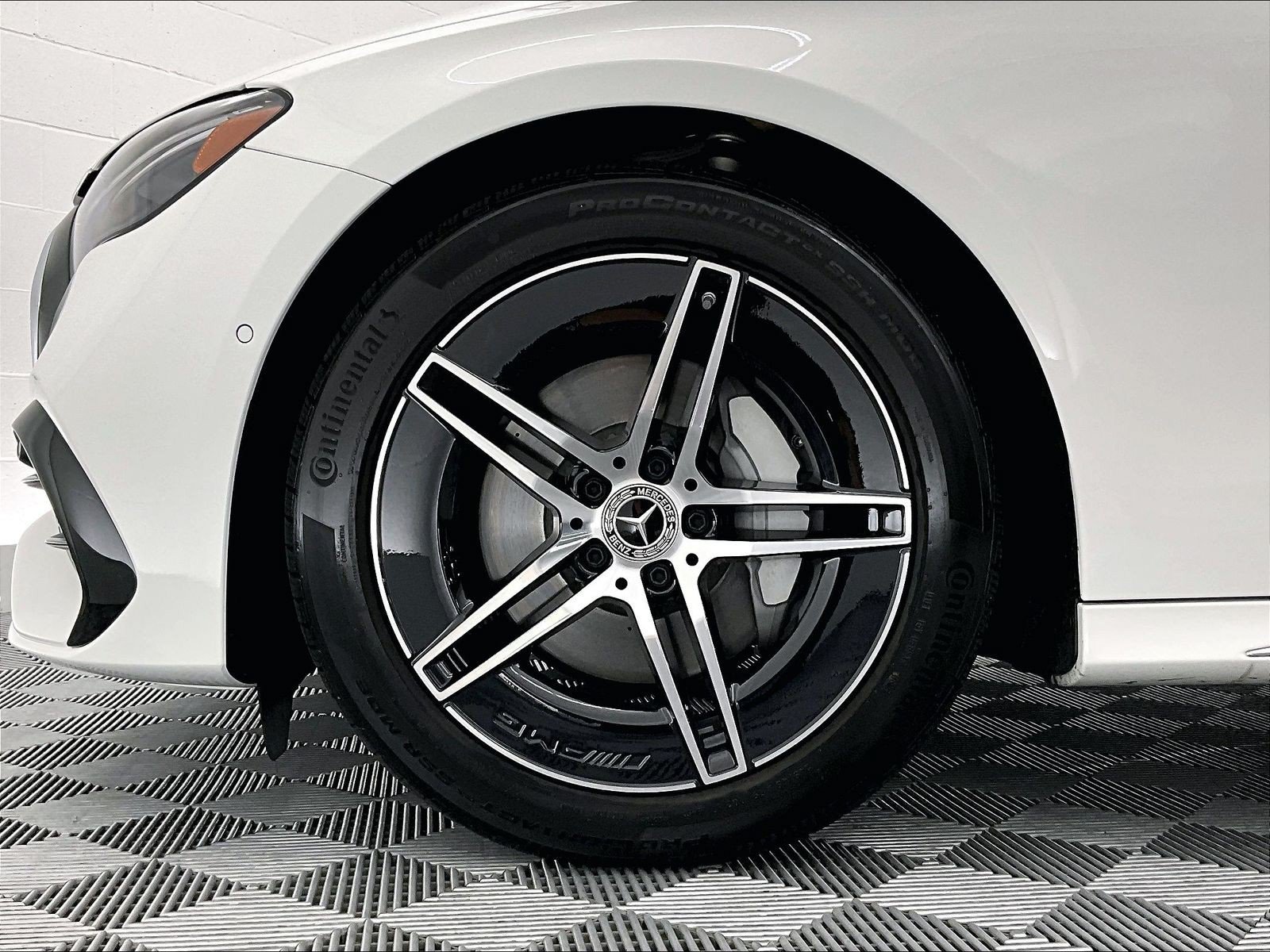 Used 2026 Mercedes-Benz E 350 Sedan image 8