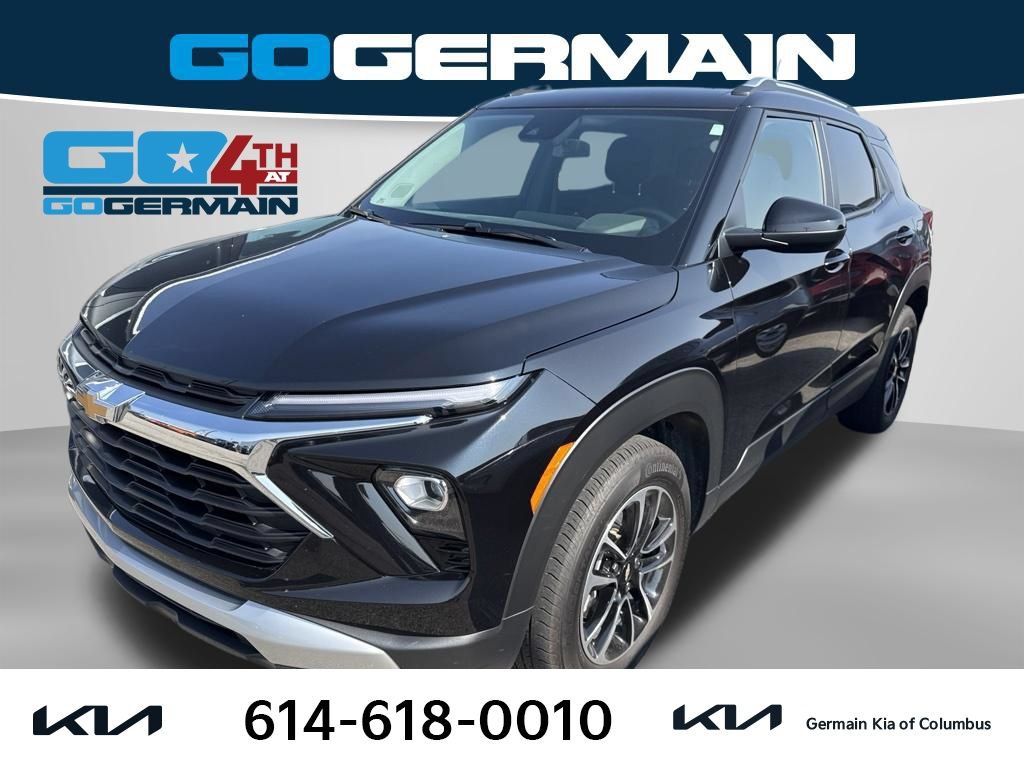 Used 2024 Chevrolet TrailBlazer LT w/ LT Cold Weather Package FWD image 1