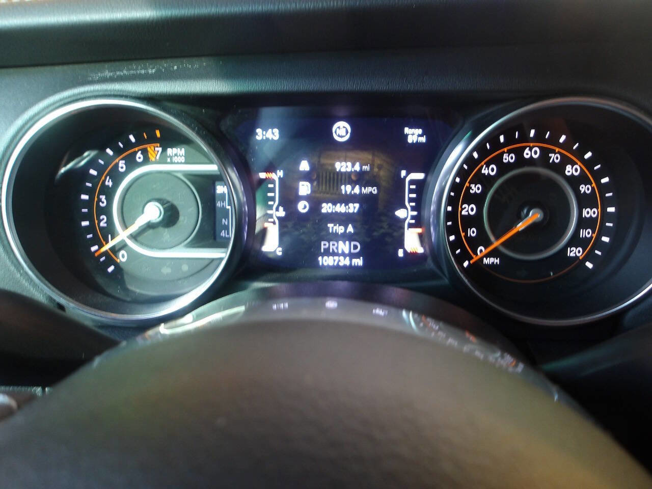 Used 2021 Jeep Gladiator Overland image 10