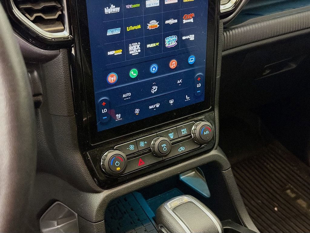 Used 2025 Ford Ranger Lariat w/ FX4 Off-Road Package image 19