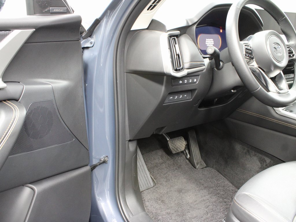 Used 2025 MAZDA CX-70 Plug-In Hybrid w/ Premium Pkg image 44