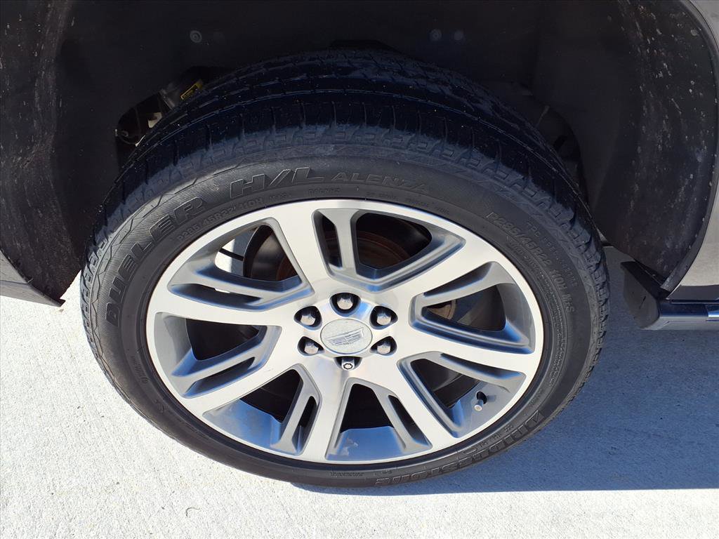 Used 2017 Cadillac Escalade Premium Luxury image 7