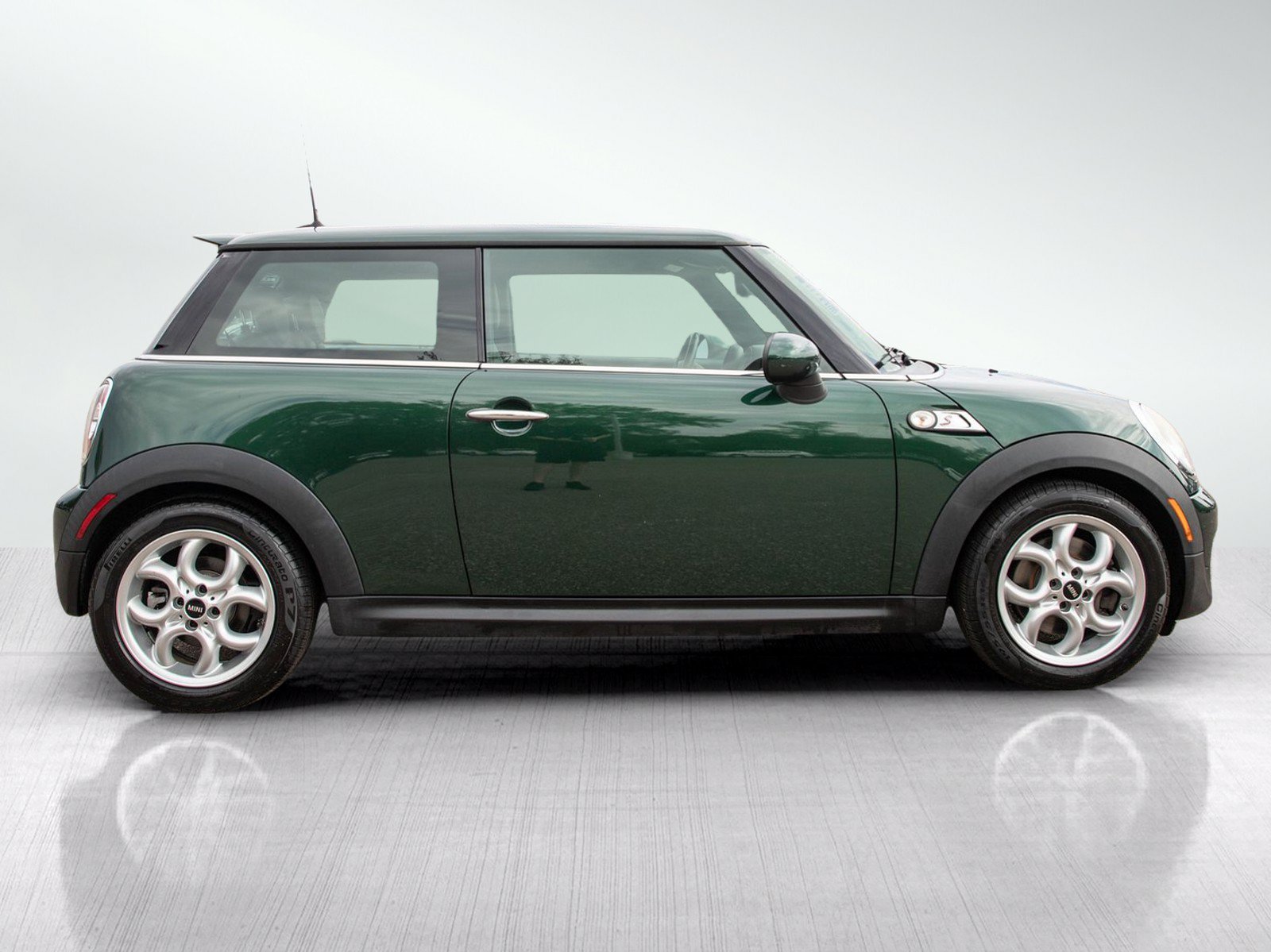 Used 2011 MINI Cooper S FWD image 6