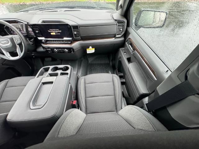 New 2025 GMC Sierra 1500 Elevation image 41