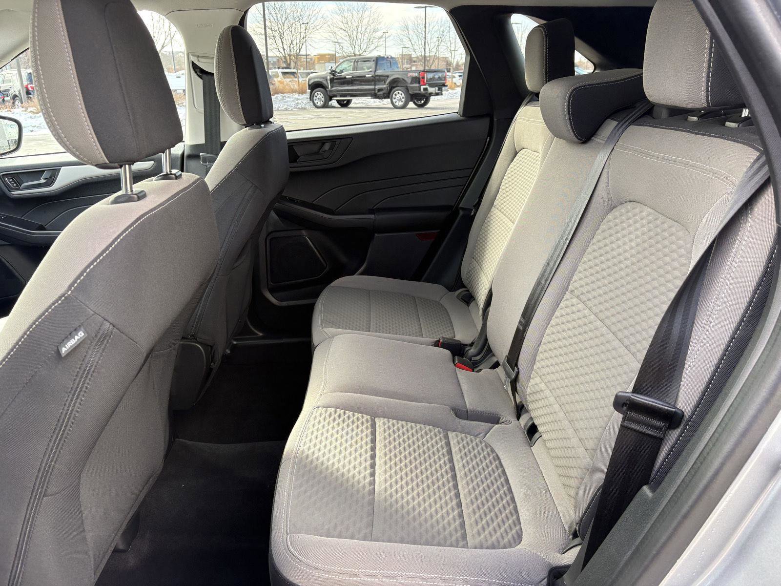Used 2022 Ford Escape SE w/ Cold Weather Package image 19