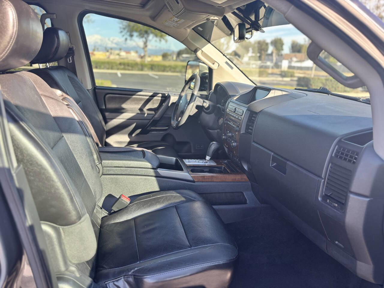 Used 2012 Nissan Titan SL w/ SL Technology Pkg image 18