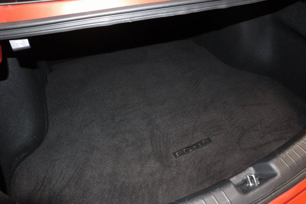 Used 2022 Kia Forte LXS image 18
