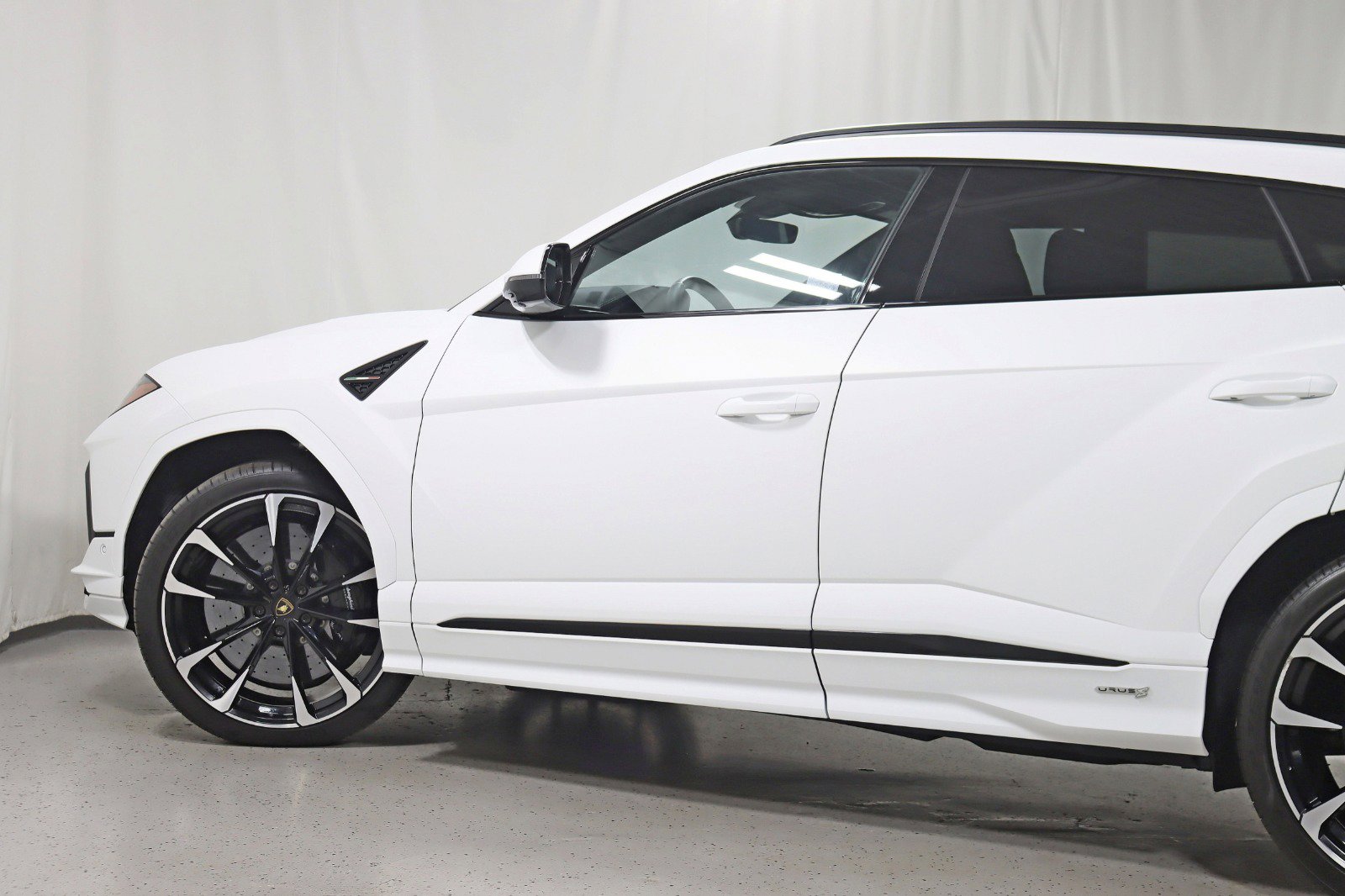Used 2024 Lamborghini Urus S image 12
