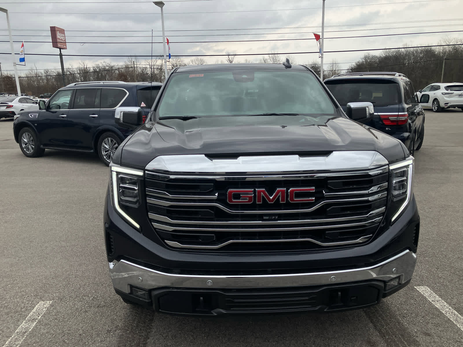 New 2026 GMC Sierra 1500 SLT w/ SLT Premium Package image 2
