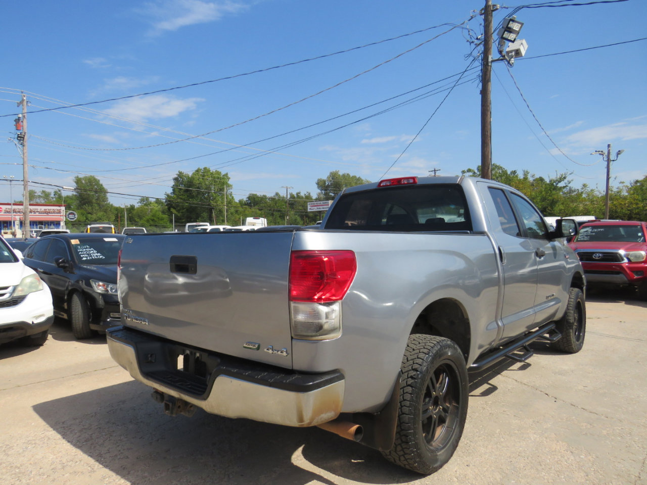 Used 2011 Toyota Tundra 4x4 Double Cab w/ Tow Pkg image 6