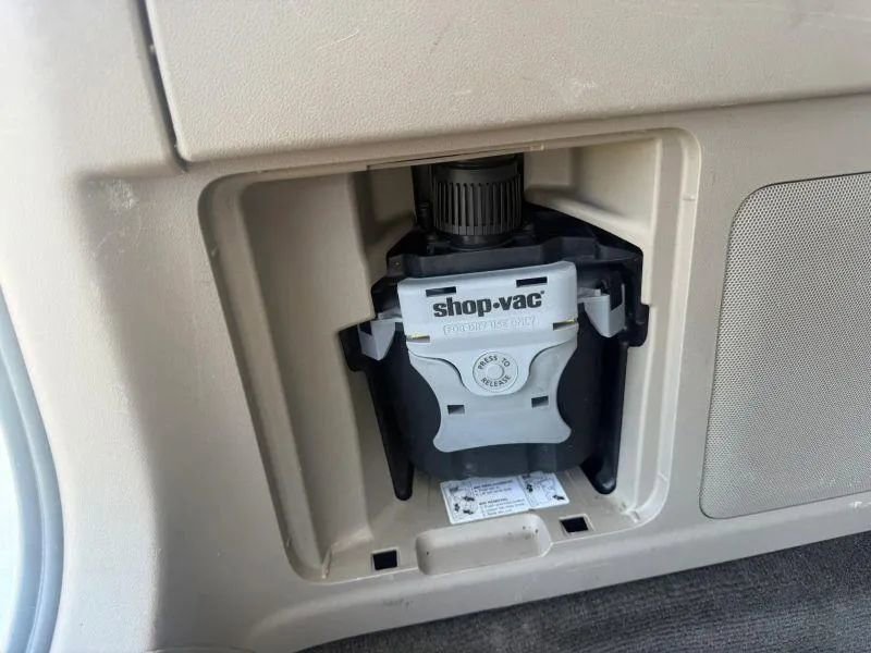 Used 2016 Honda Odyssey SE image 32