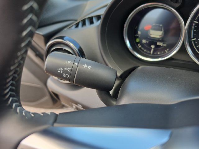 Used 2025 MAZDA MX-5 Miata Sport RWD image 21