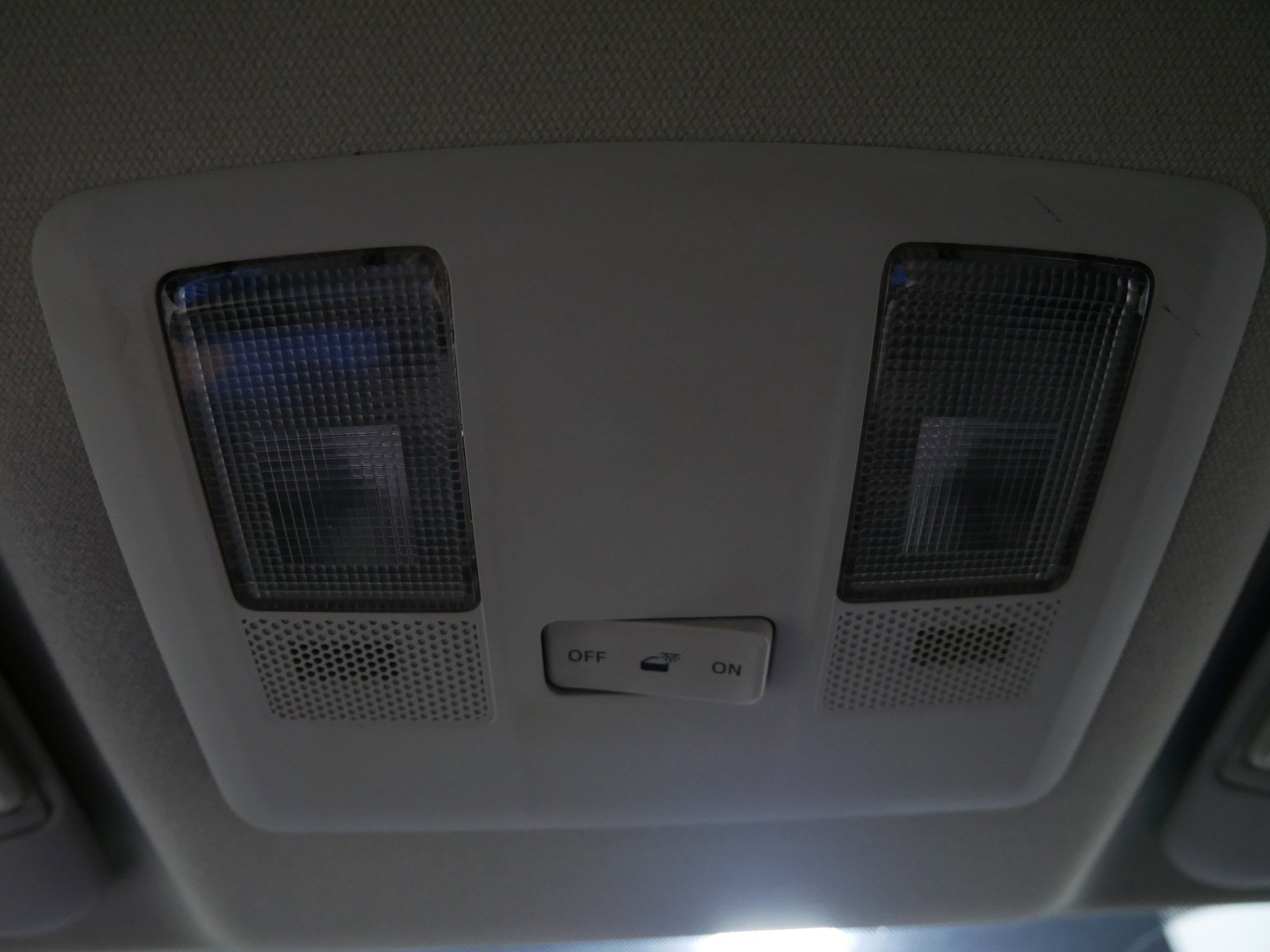 Used 2014 MAZDA MAZDA3 i Sport image 32