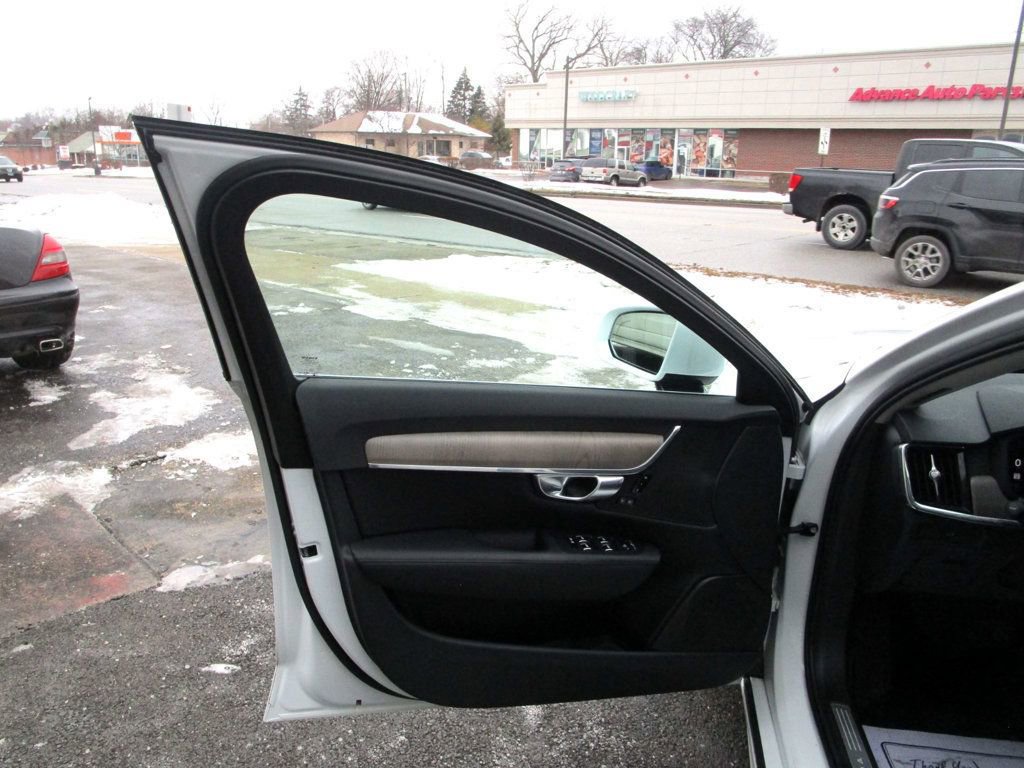 Used 2023 Volvo S90 B6 Plus w/ Protection Package Premier image 37