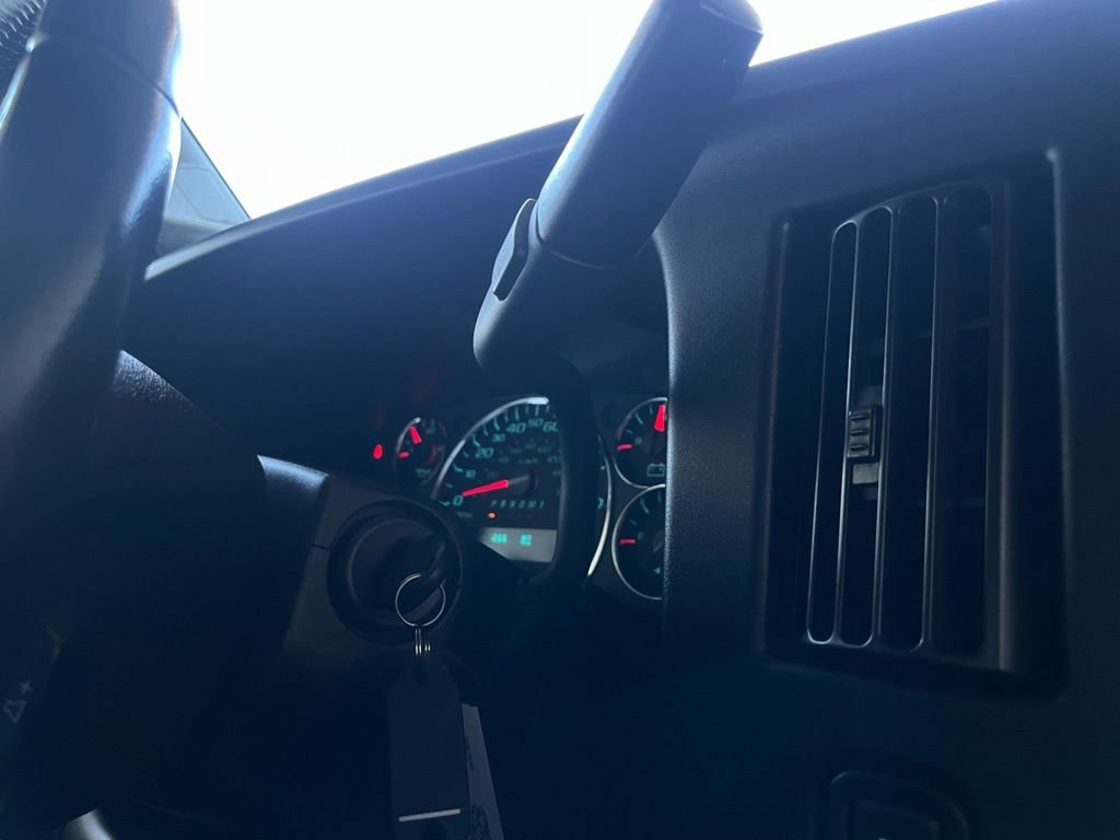 Used 2023 GMC Savana 2500 Extended w/ Driver Convenience Package image 29