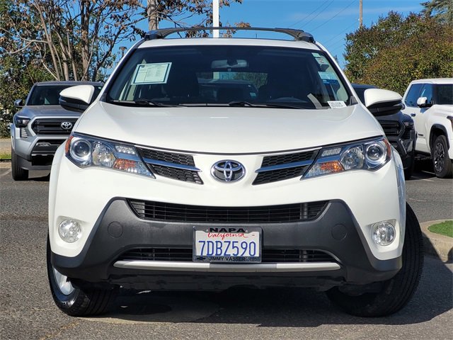 Used 2013 Toyota RAV4 XLE image 3