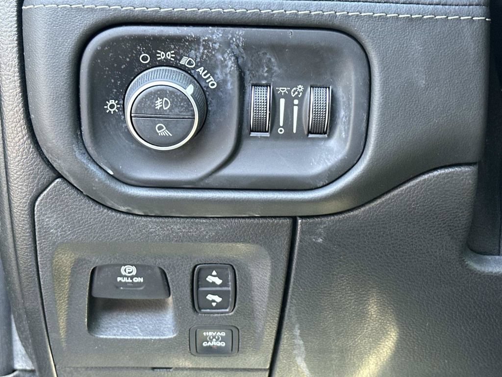 Used 2019 RAM 1500 Limited AWD/4WD image 27