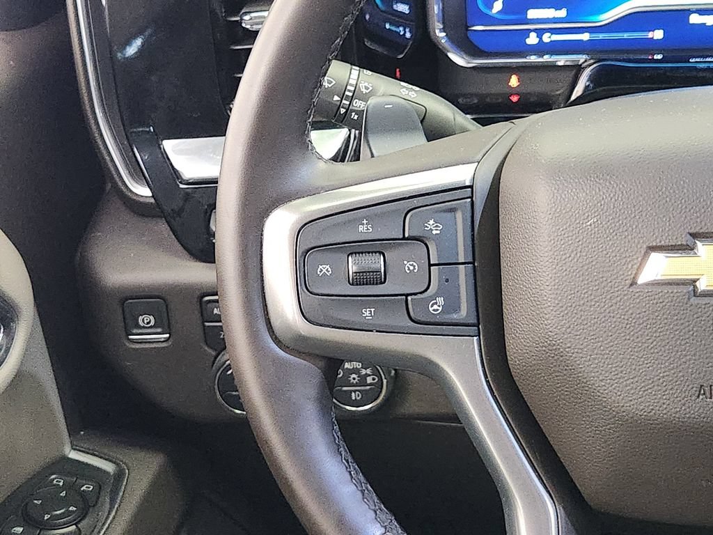 Used 2025 Chevrolet Silverado 1500 LTZ w/ Technology Package AWD/4WD image 29