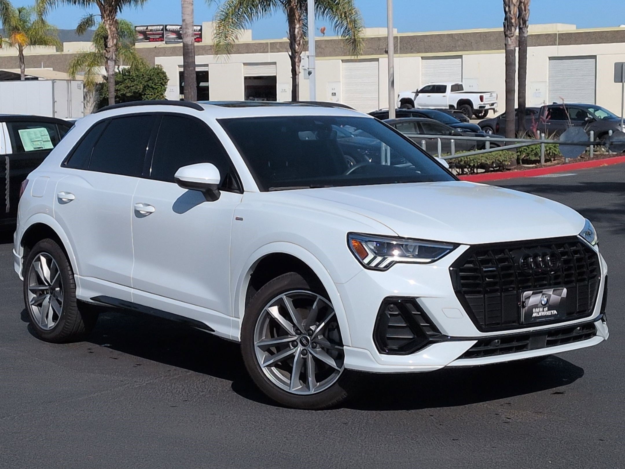 Used 2025 Audi Q3 2.0T Premium AWD/4WD image 2