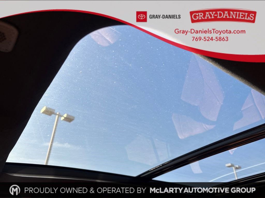 Used 2025 Toyota Highlander Platinum image 43