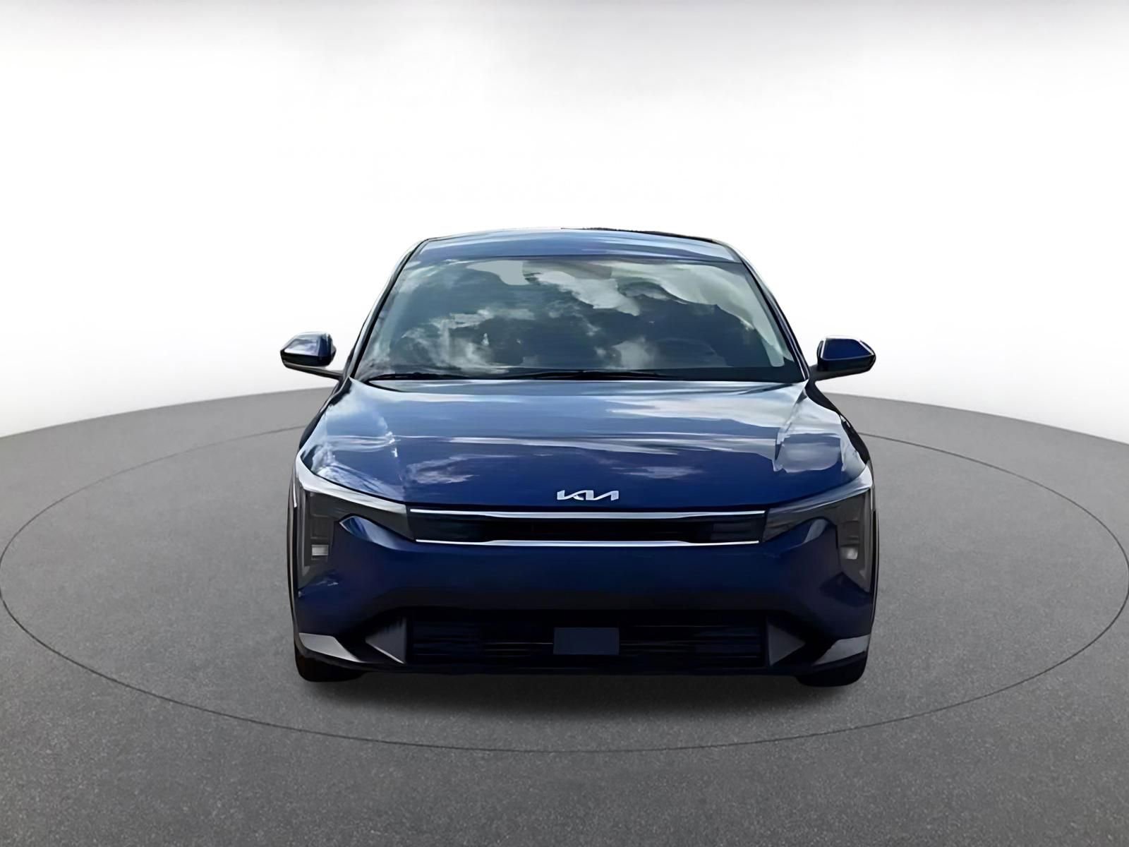 Used 2025 Kia K4 LXS image 4