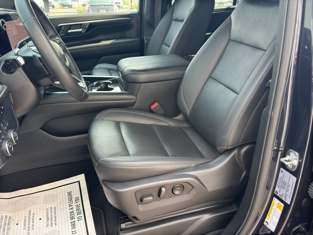 Used 2025 Chevrolet Tahoe Z71 AWD/4WD image 6