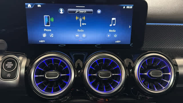 Certified 2026 Mercedes-Benz GLB 35 AMG 4MATIC image 21