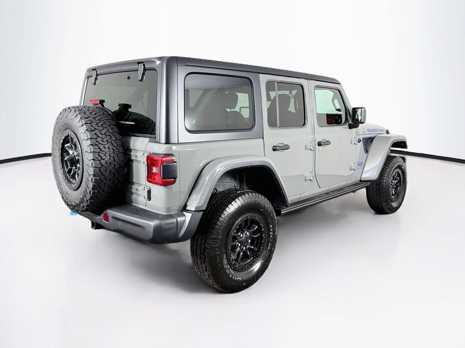 Used 2023 Jeep Wrangler Unlimited Rubicon 4xe AWD/4WD image 11