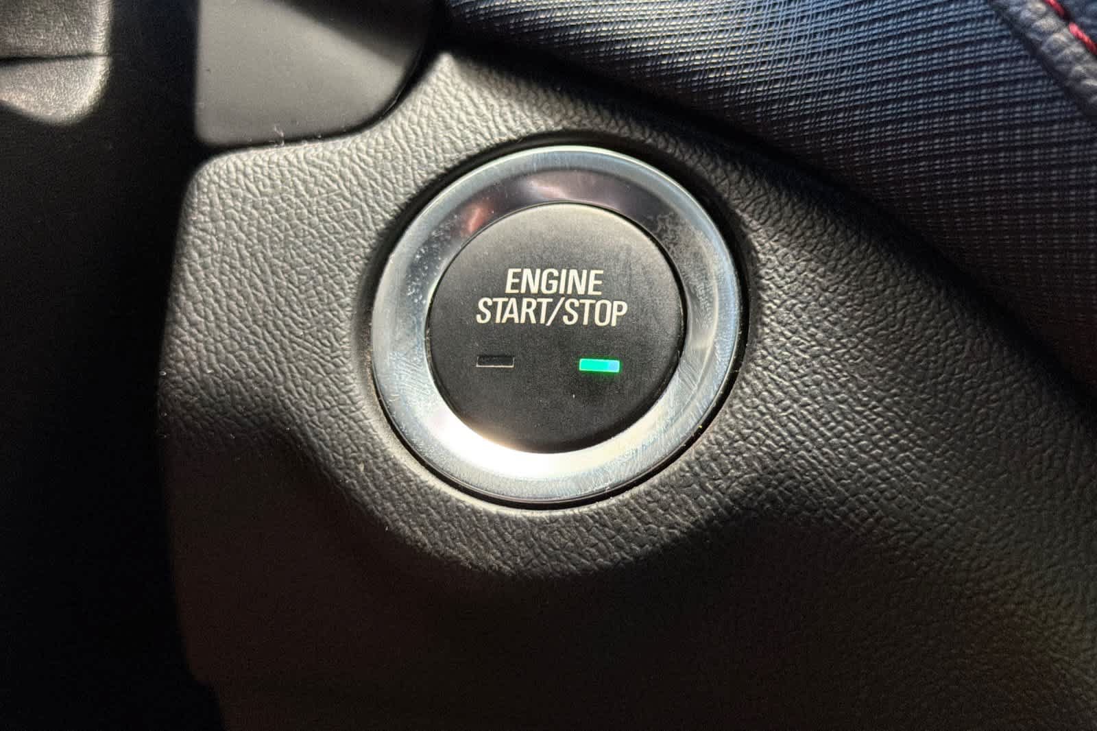 Used 2022 Chevrolet Equinox RS w/ Infotainment Package FWD image 23