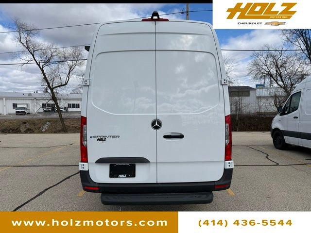 Used 2024 Mercedes-Benz eSprinter 170 Cargo image 5