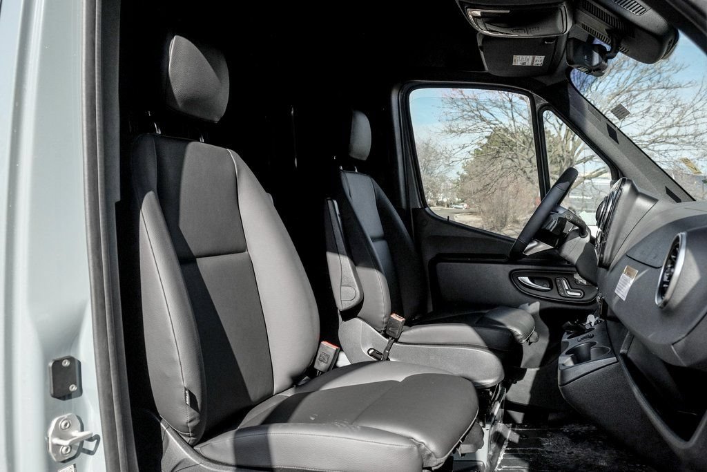 New 2026 Mercedes-Benz Sprinter 2500 image 23