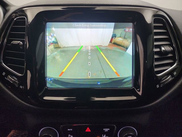 Used 2018 Jeep Compass Limited w/ Navigation Group image 27