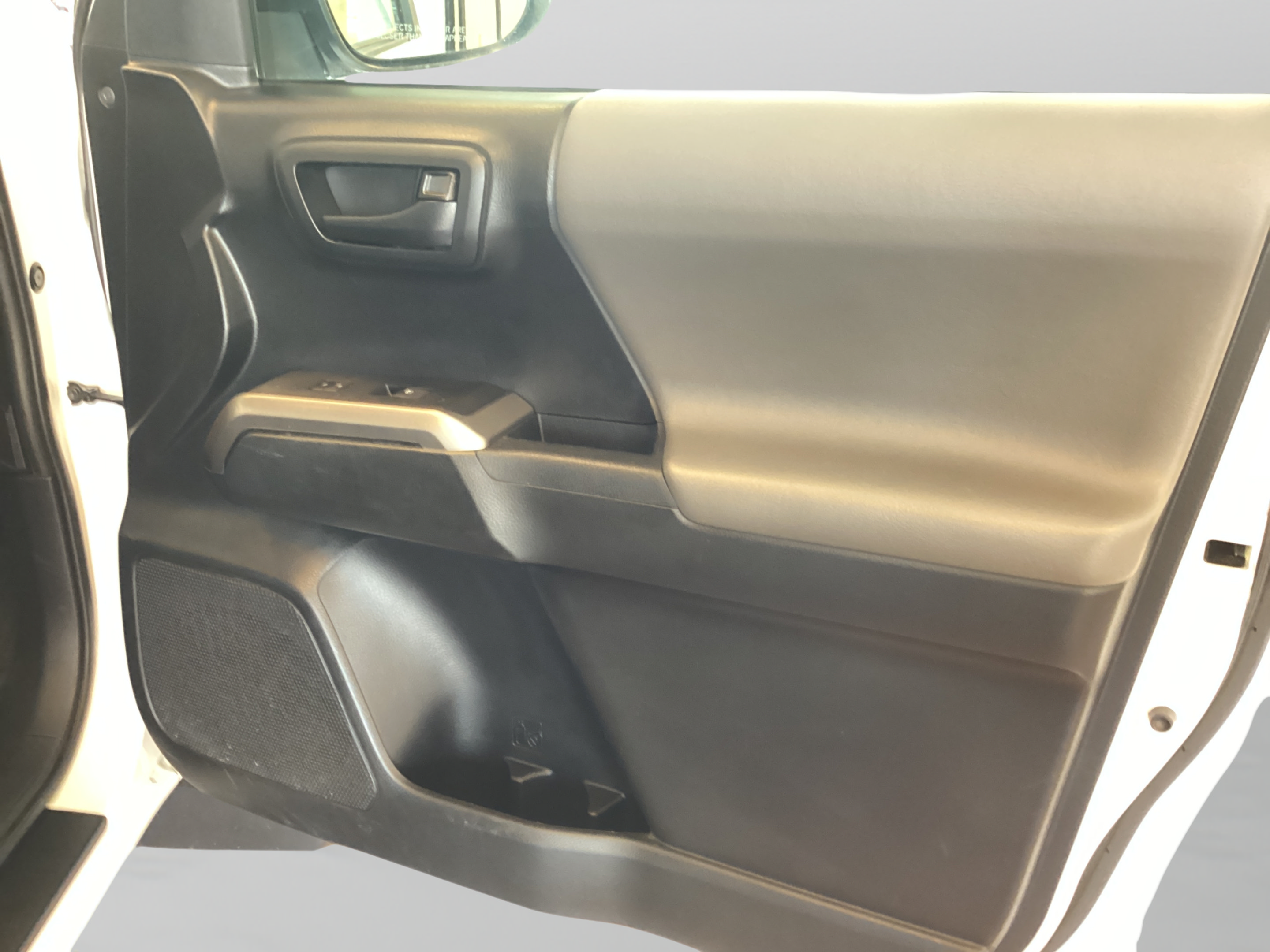 Used 2019 Toyota Tacoma SR5 AWD/4WD image 45