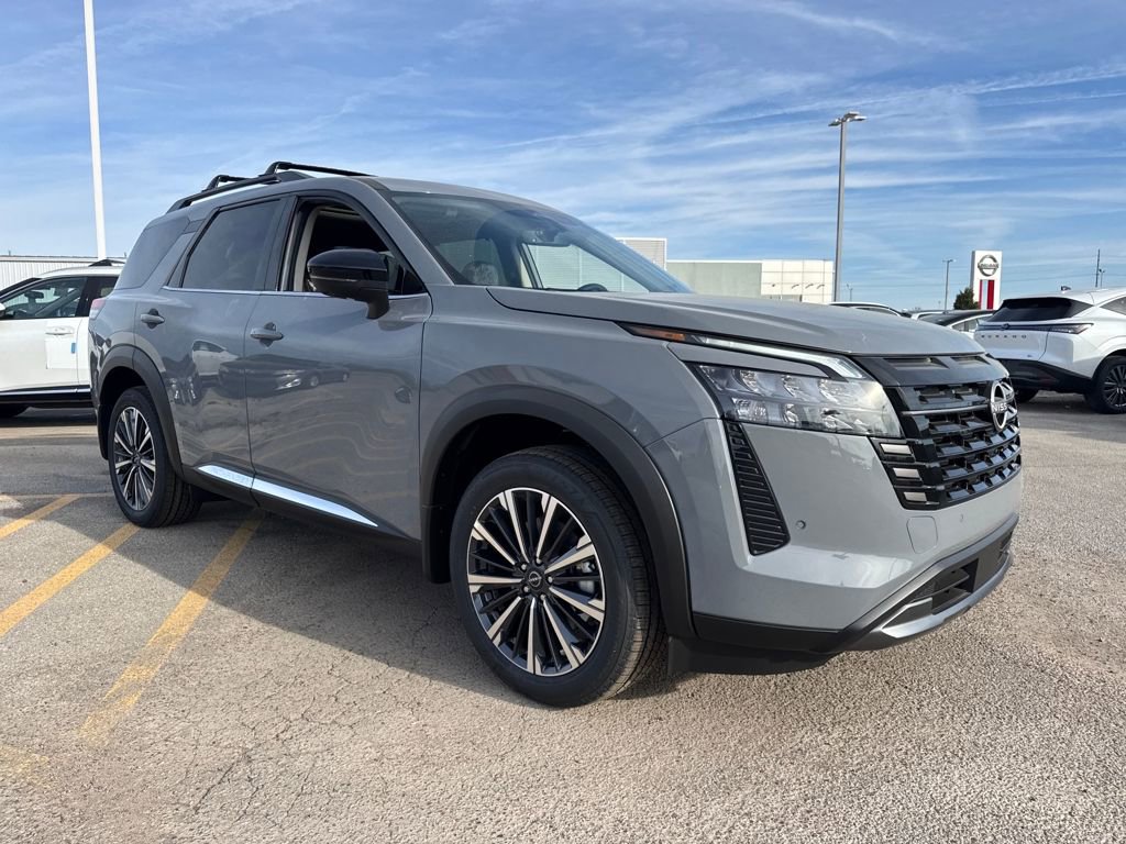 New 2026 Nissan Pathfinder Platinum w/ Cargo Package AWD/4WD image 9