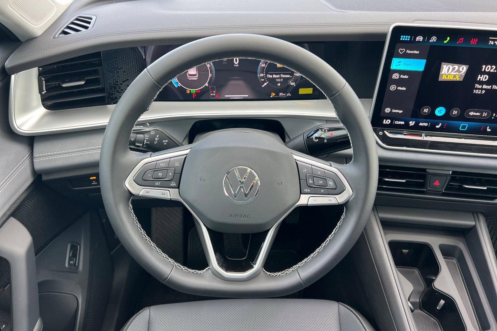 New 2026 Volkswagen Tiguan SE AWD/4WD image 14