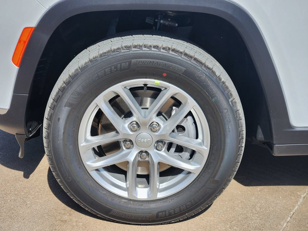 New 2026 Jeep Grand Cherokee L 4WD image 7
