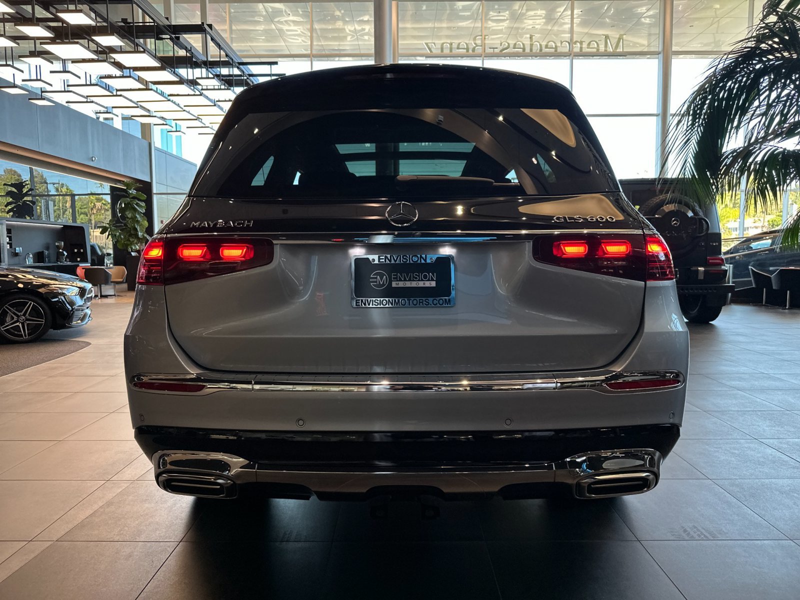 New 2026 Mercedes-Benz Maybach GLS 600 4MATIC image 4