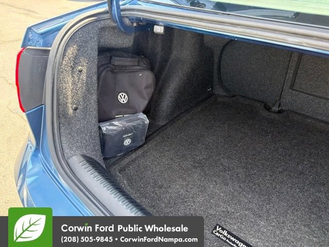 Used 2015 Volkswagen Jetta SE FWD image 28