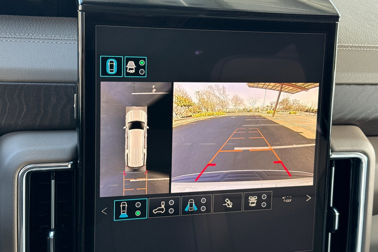 New 2026 GMC Yukon XL Denali w/ Denali Reserve Package image 23