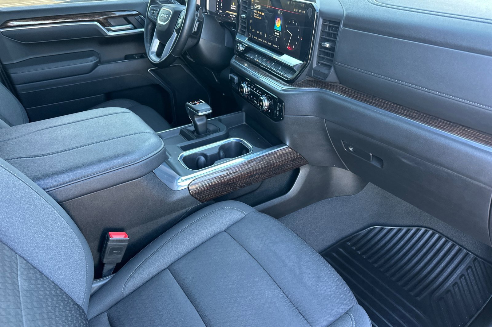 Used 2025 GMC Sierra 1500 Elevation w/ X31 Off-Road Package image 19