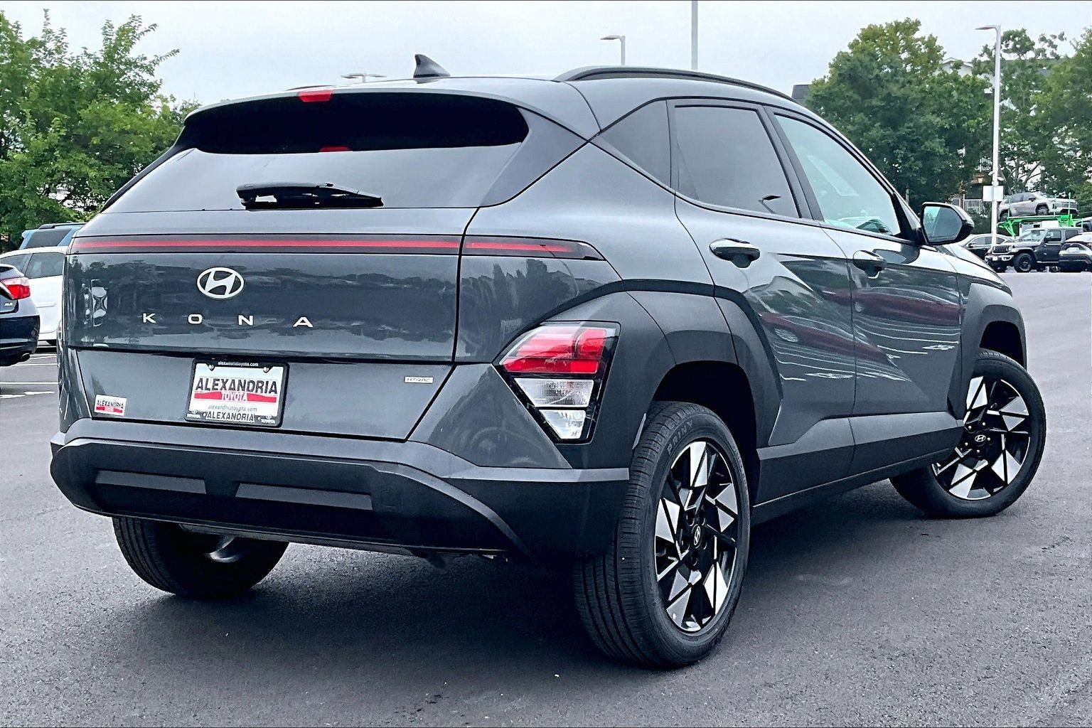 Used 2025 Hyundai Kona SEL AWD/4WD image 11