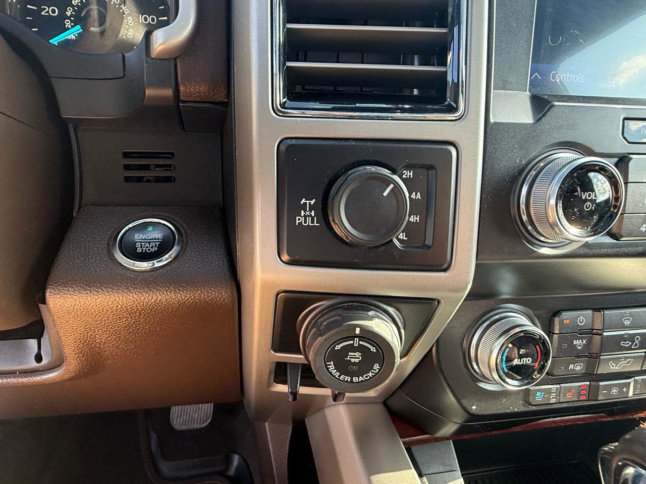 Used 2019 Ford F150 King Ranch w/ Equipment Group 601A Luxury image 29