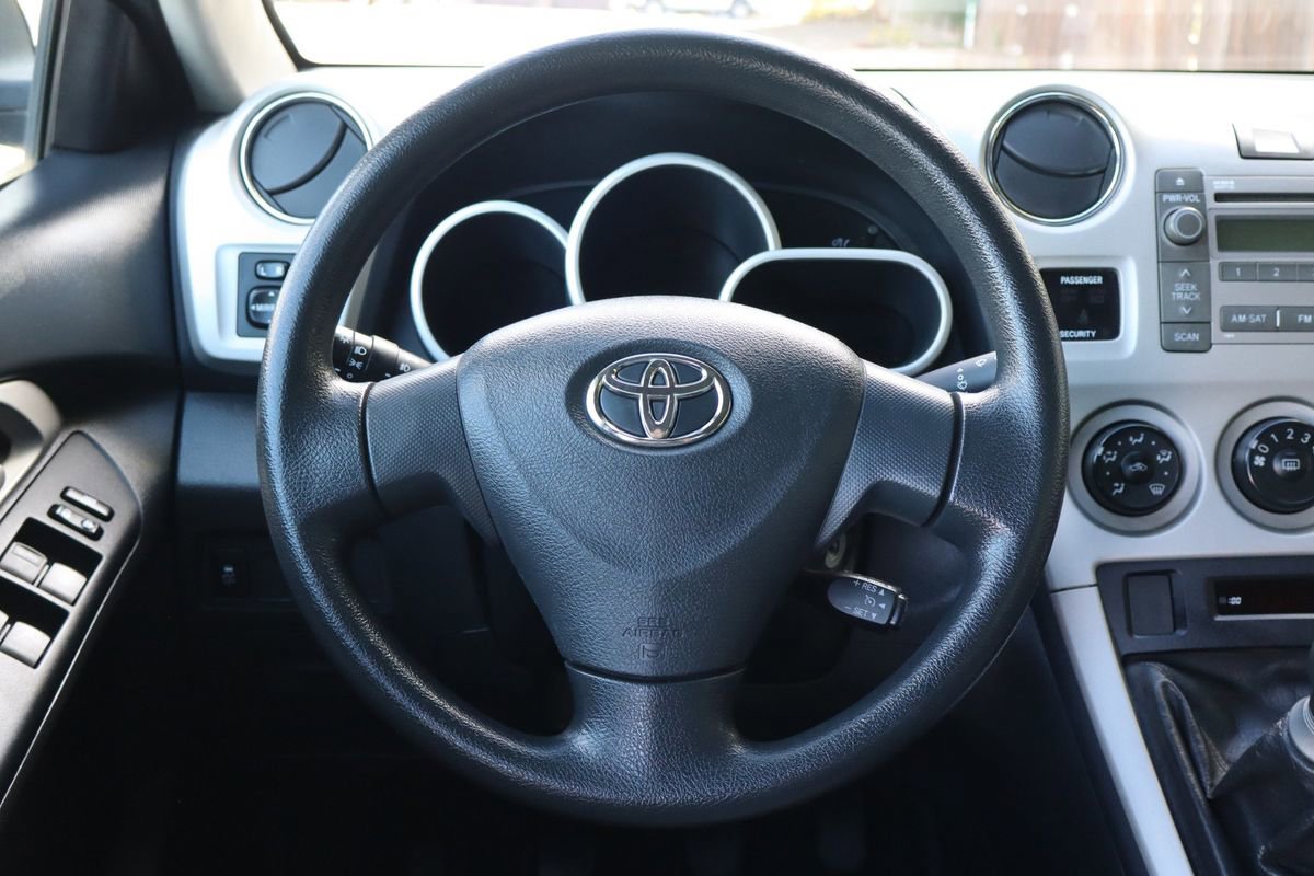 Used 2010 Toyota Matrix image 18
