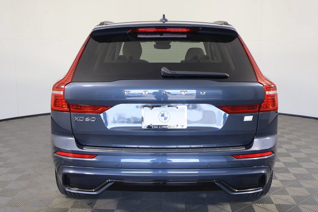 Used 2024 Volvo XC60 T8 Plus AWD/4WD image 5