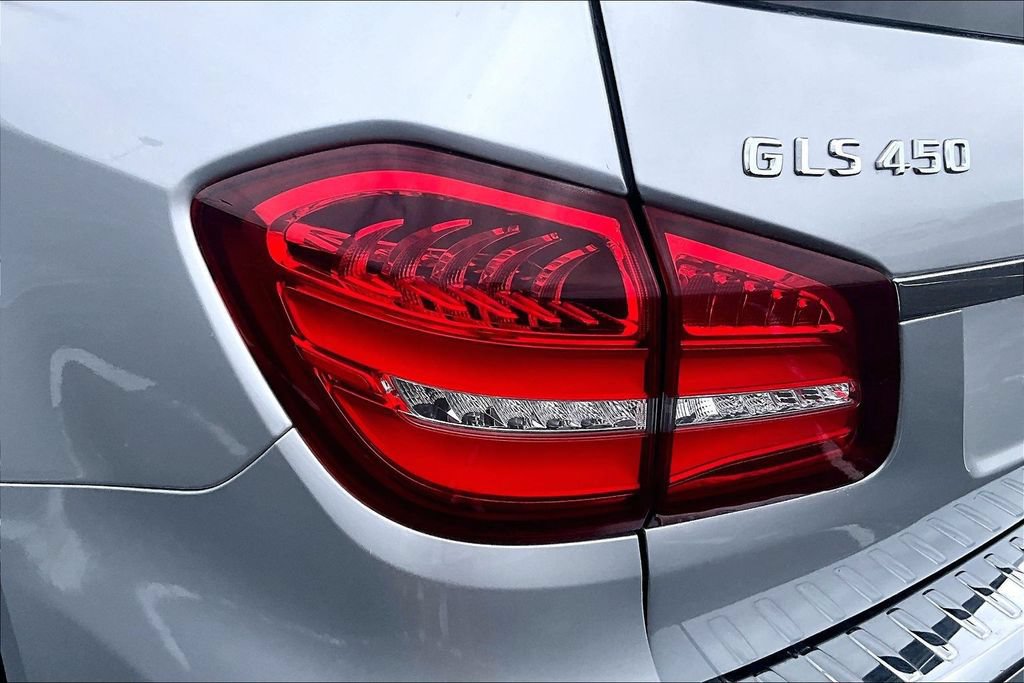 Used 2017 Mercedes-Benz GLS 450 4MATIC image 28