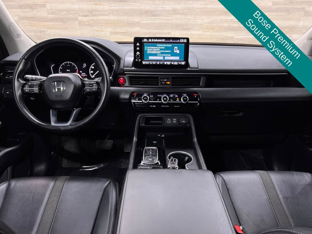 Used 2023 Honda Pilot Touring image 2